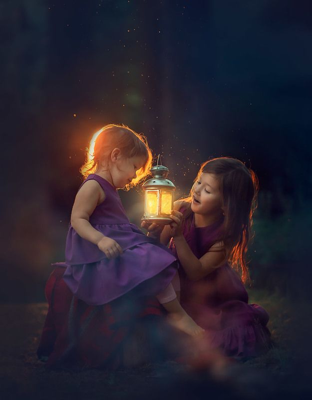 дети, детский фотограф, фонарь, свет, чудо,детская фотосессия Чудеса происходят там где в них верятphoto preview