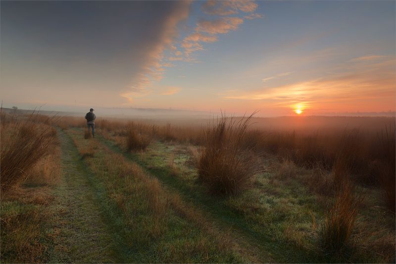 sunrice fog man sky Meeting with the sunphoto preview