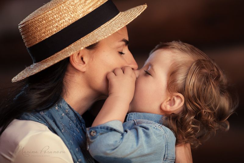 семья  настоящая любовьphoto preview