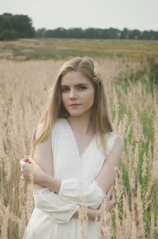 portrait,girl,beautiful,autumn,fashions,creative,shine,девушка,портрет,осень,сентябрь,september,color,field,beautifulgirl,illustration,fashiongirl,autumn2018,осень2018,креатив,white,wasteland,пустошь,tenderness tendernessphoto preview