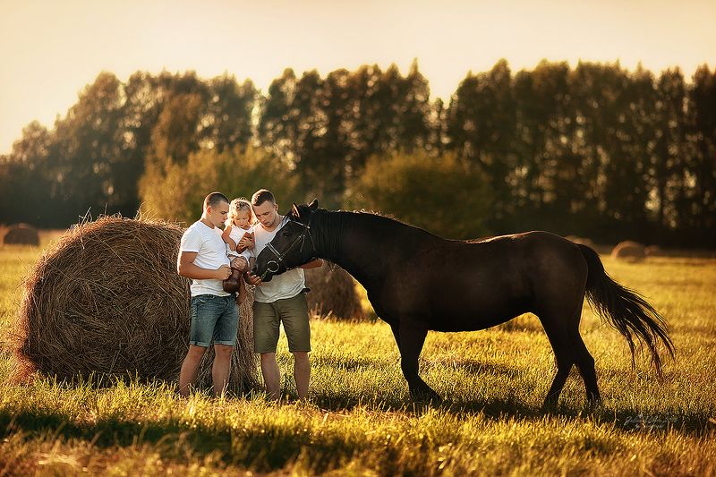 Как же здорово быть под защитой таких братьев!photo preview