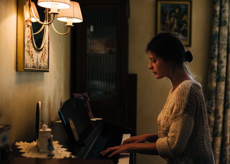 портрет девушка Лилияphoto preview