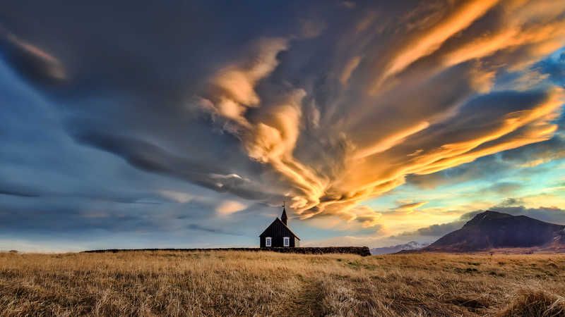 Storm over Budirphoto preview