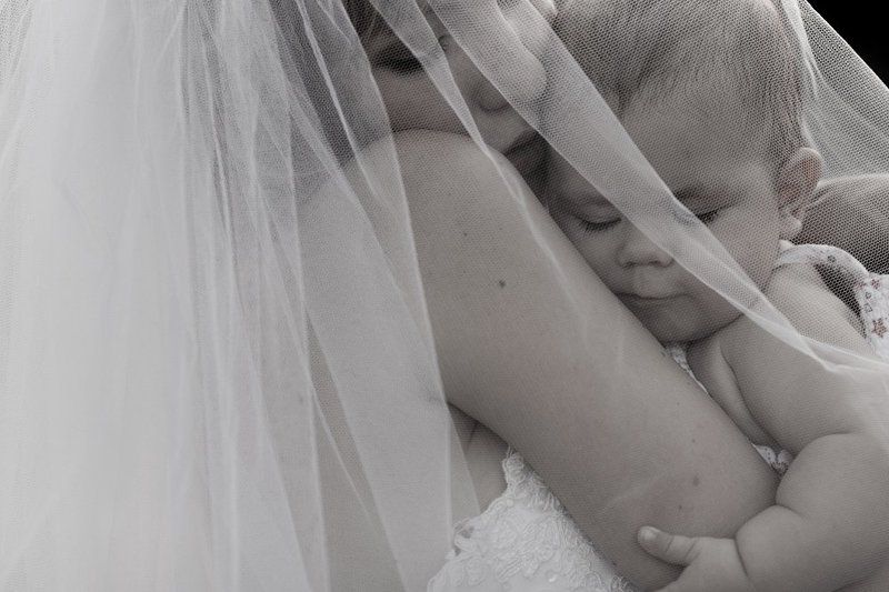 мама, невеста, ребенок, портрет, фата Уже мамаphoto preview