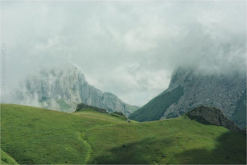 Туманные исполиныphoto preview