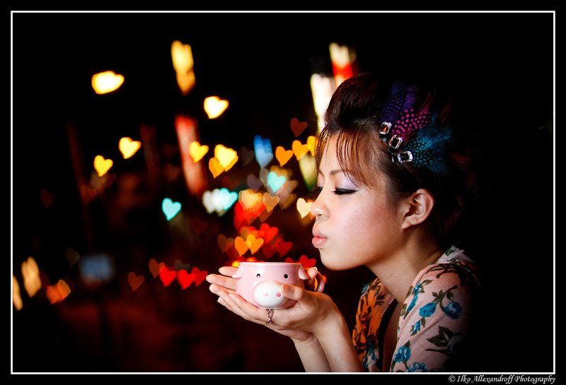 hearts, bokeh, canon, strobist, portrait, night, lights Happy birthday to me! Al the love for you guys~photo preview