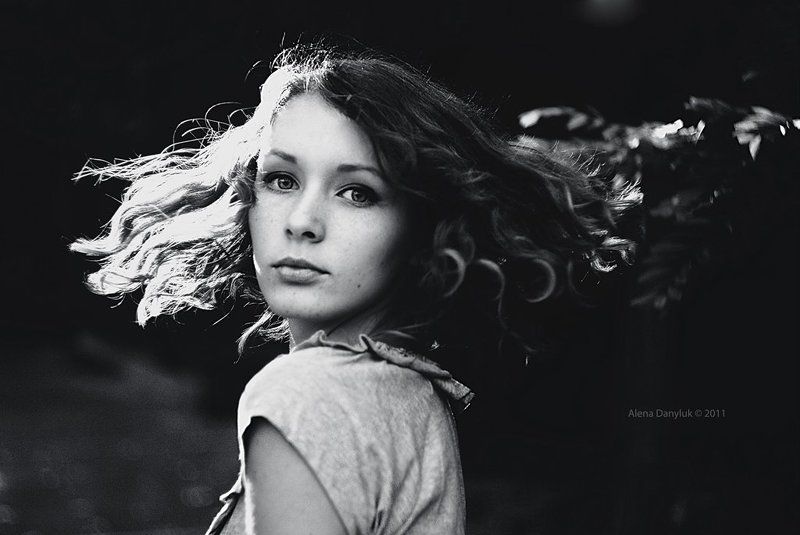 Уходя обернись вследphoto preview