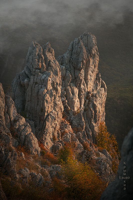 Крым.Скалы на рассвете. фото превью