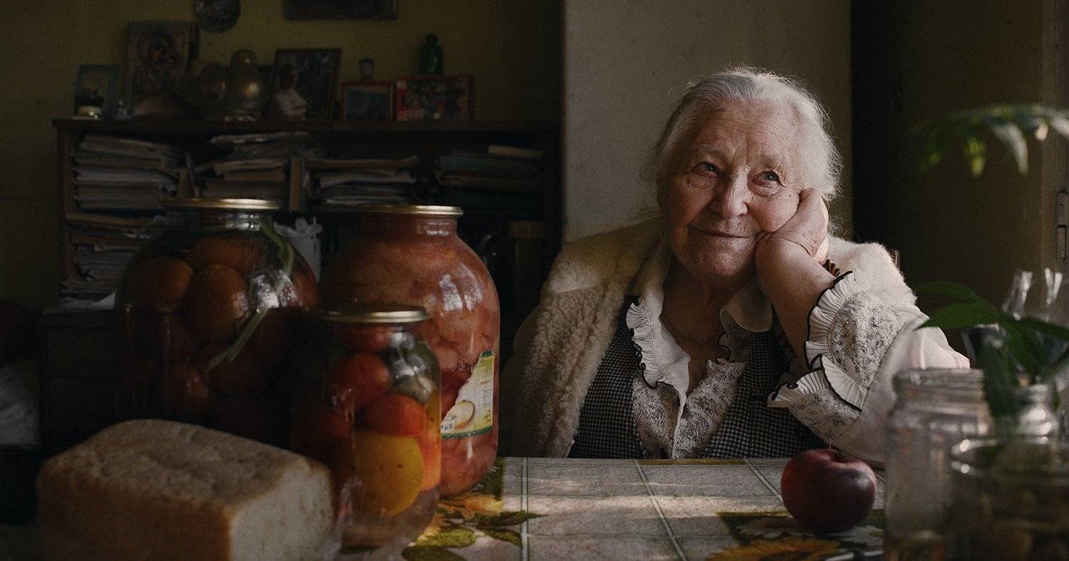 Бабаня. Автор: Роман Филиппов woman, old, grandma, grandmother, russia, babushka, dacha, russian, Роман Филиппов