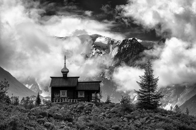 Часовня архангела Михаилаphoto preview