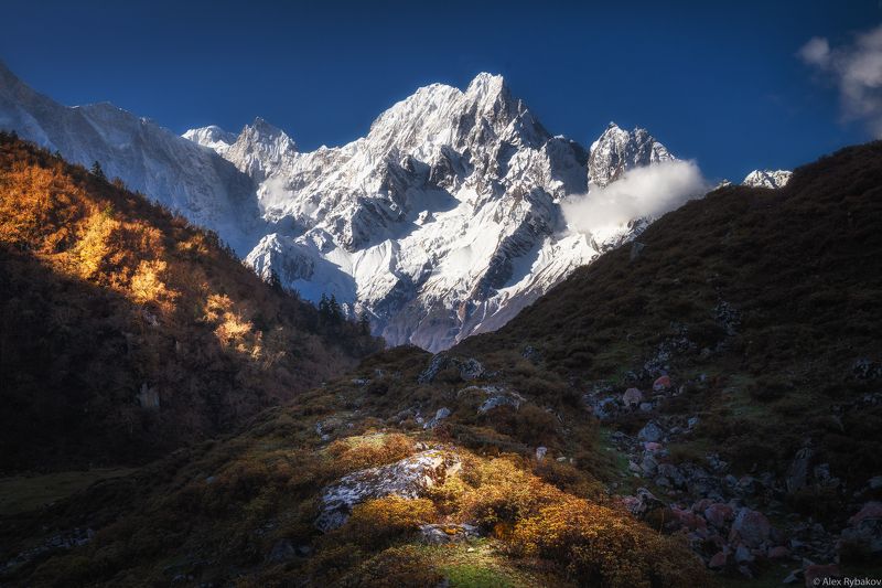 горы утро снег Гималаи Утро в горахphoto preview