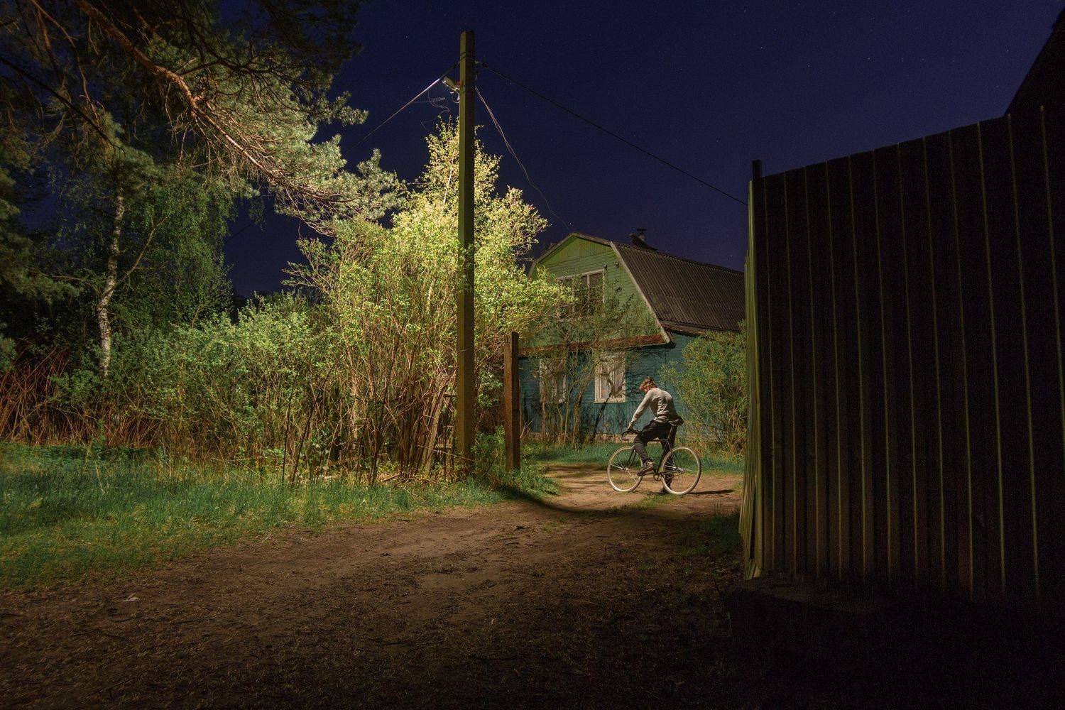 Велопрогулка. Автор: Евгений Озеров ночь россия велосипед деревня, Евгений Озеров