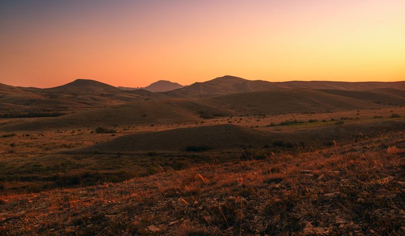 крым, коктебель, море, рассвет, солнце, горы, утро, закат, холмы Старинным золотом и желчью напитал вечерний свет холмы(М. Волошин)photo preview