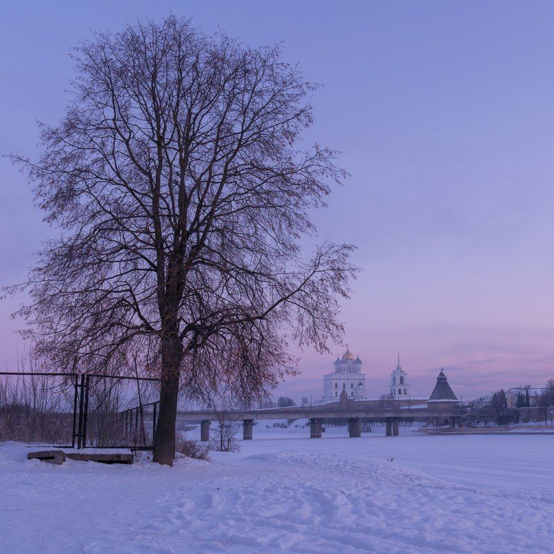 мороз, снег, зима, утро, Псков, Pskov, река, Великая, Кром, Кремль, Krom, Kremlin Зимнее утроphoto preview