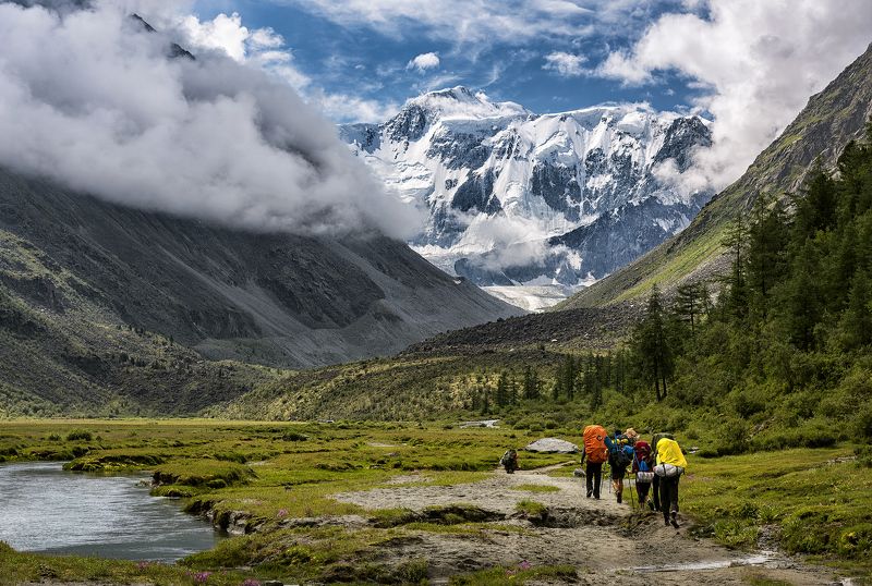 Аккемское озеро и аккемская стенаphoto preview