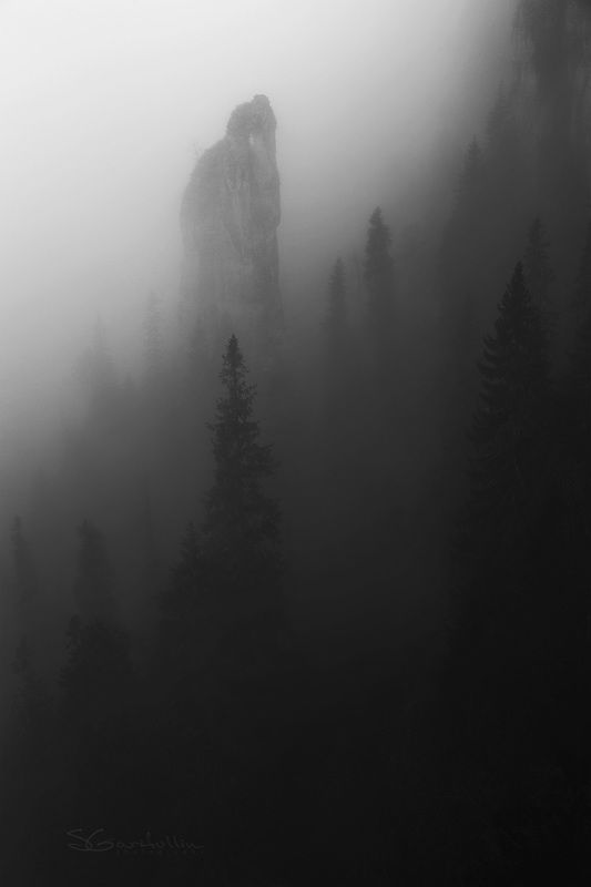 усьвинские столбы, чертов палец, урал, усьва, чб Стражphoto preview