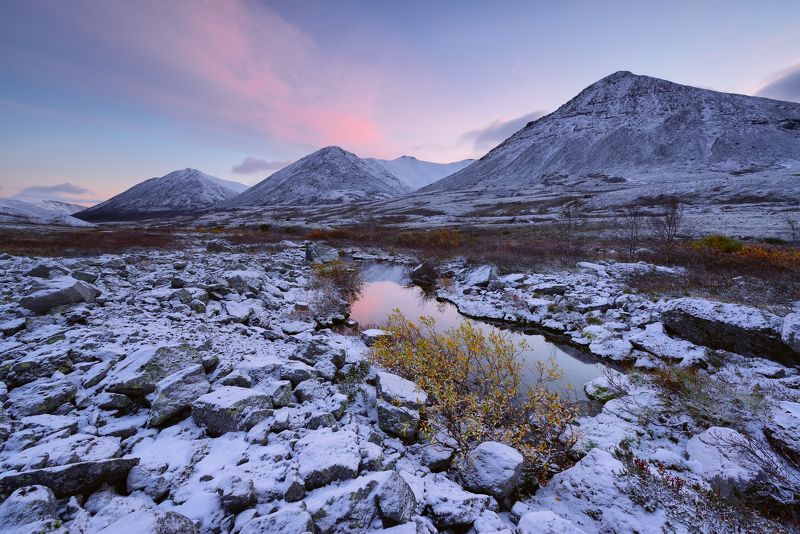 Прохладное утро октября...photo preview