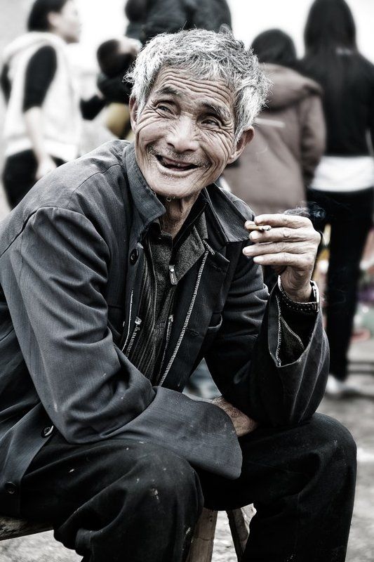 дед, старик, улыбка, сигарета photo preview