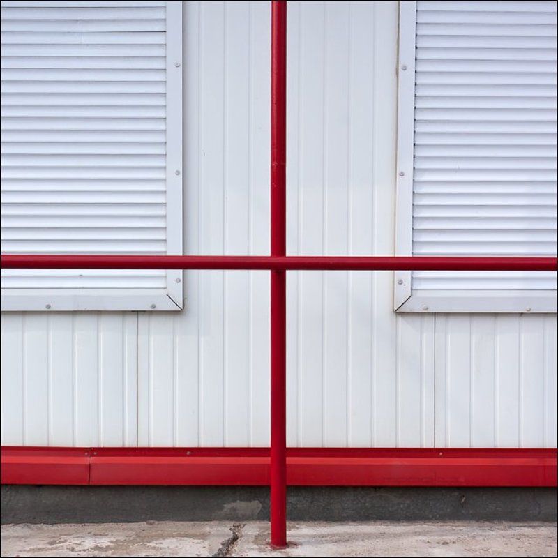 #7771. Red crossphoto preview