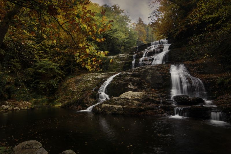 #autumn #colors #suuctu #waterfall Suuctu fallsphoto preview