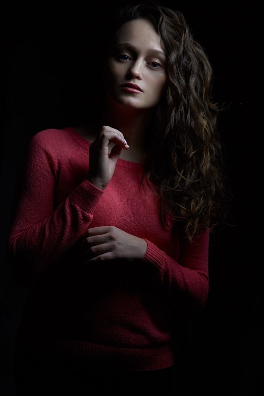 девушка портрет лица тени тень лицо свет photo preview