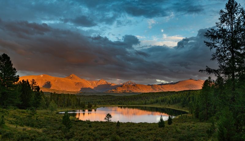 алтай, озеро, горы, киделю, пейзпж Вечернее сияние Киделюphoto preview