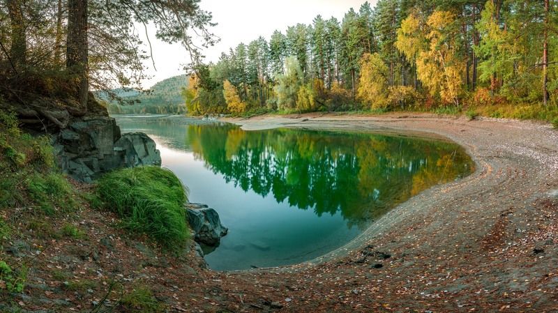 #nikon #landscape #katun #altai #russia #autumn #river #altaikrai #nature #water #mirrors #forest #yellow #yellowleaves #никон #пейзаж #катунь #алтай #россия #природа #осень #река #отражение Перед рассветомphoto preview
