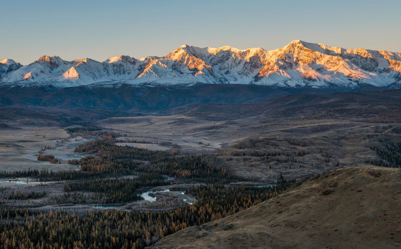 Северо-Чуйский на рассветеphoto preview