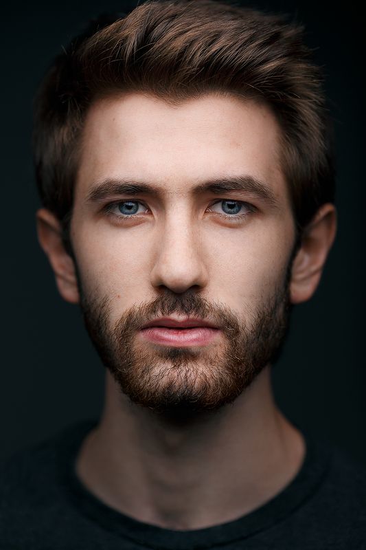 портрет, парень, студия Вазгенphoto preview