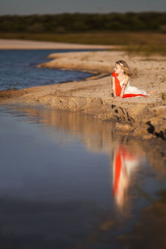 детская фотосессия, ребенок в кадре, дети, ребенок, вода, отражение, сказка, художественная обработка, Маленькая богиняphoto preview