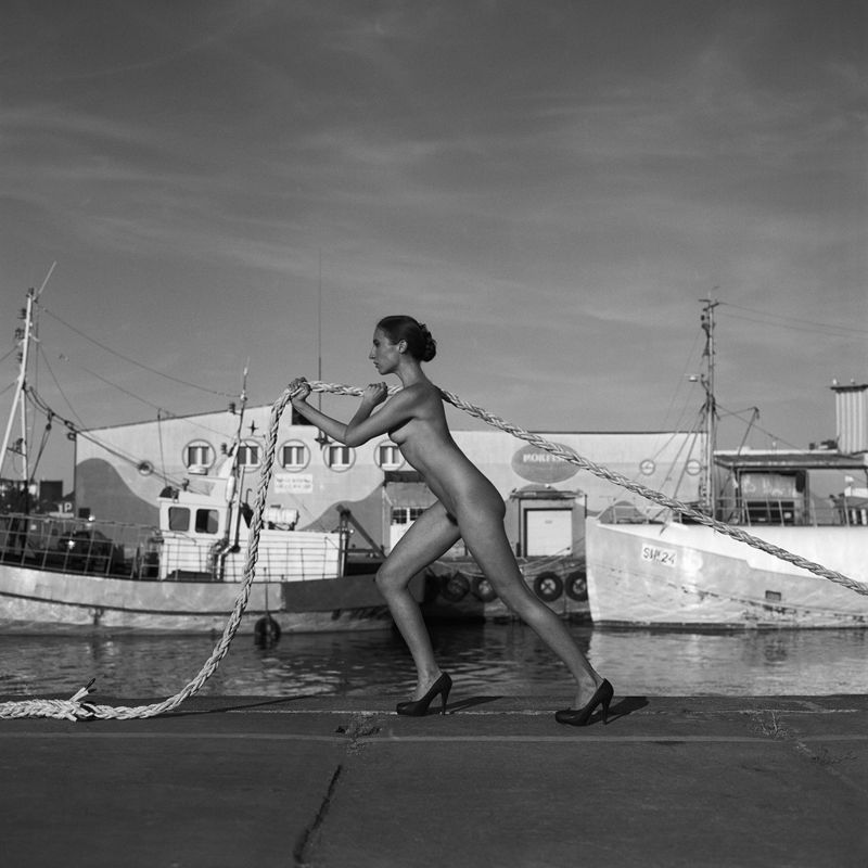 akt, nude, analog, hasselblad, women, fineart, bw, 6x6, Johankaphoto preview