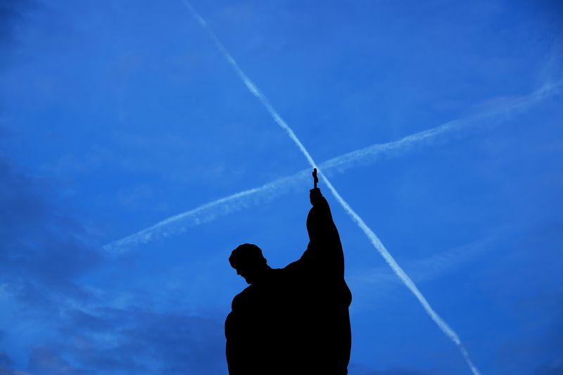 крест, иисус, прага, карлов мост, христианство, религия, cross, jesus, prague, charles bridge, christianity, religion Сим победиши (In hoc signo vinces)photo preview