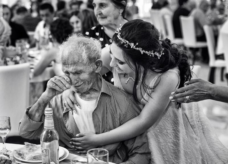 слёзы радостиphoto preview