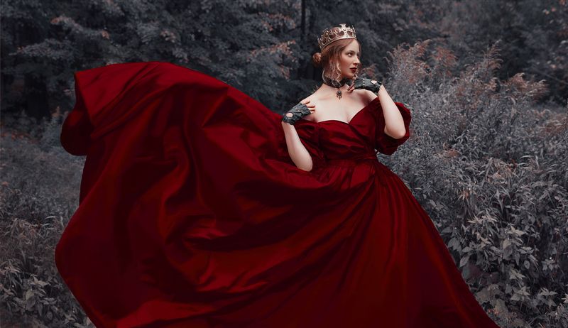 лес, корона, принцесса, королева, сказка, мистика, шлейф, платье Королеваphoto preview