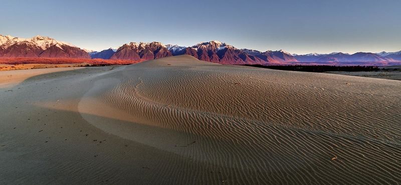 на рассветеphoto preview