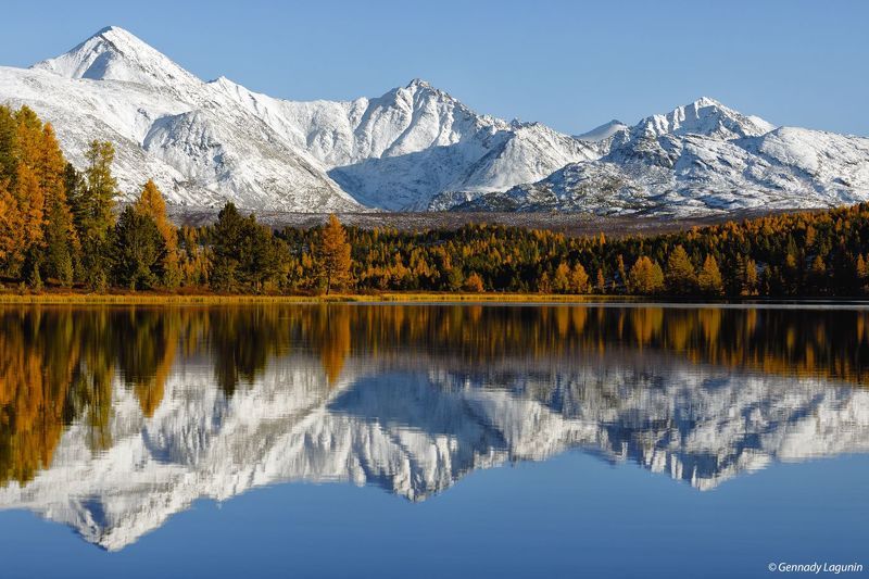 алтай, altai, осень, autumn, горы, mountains, озеро, lake Они сошлись, вода и каменьphoto preview