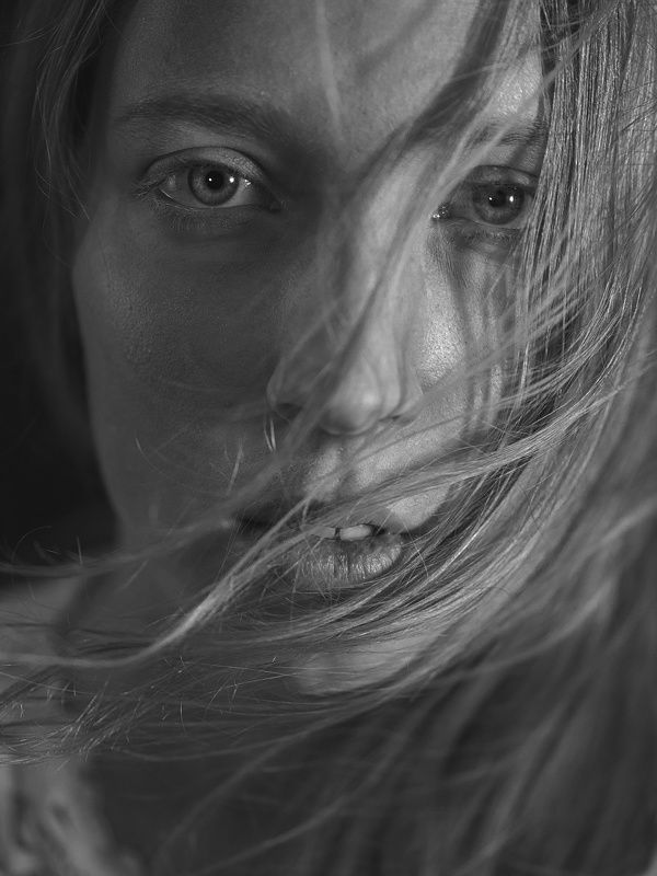 ветер, портрет, студия, воронеж, действие, момент, взгляд, взор Навеяно Вермееромphoto preview