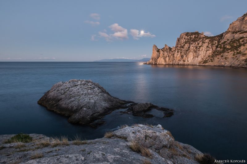 крым, новый свет, судак, черное море, пейзаж, природа, сумерки, море, россия, луна, горы, crimea, novyi svet, sudak, black sea, landscape, nature, twilight, sea, russia, moon, mountains Лунное утроphoto preview