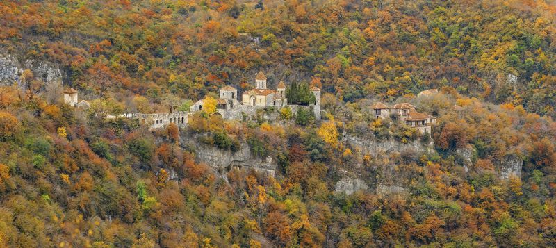 Грузия, Кутаиси, монастырь мучеников photo preview