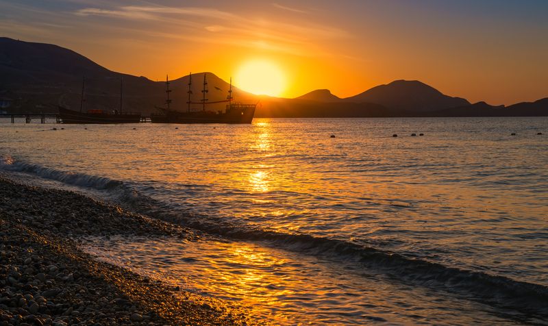 крым, коктебель, море, рассвет, солнце, горы, утро Золото рассветаphoto preview
