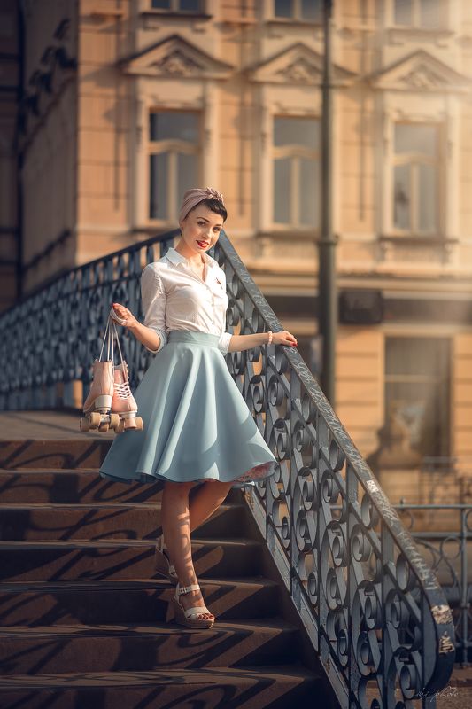 retro woman portrait roller pin up Roller girlphoto preview