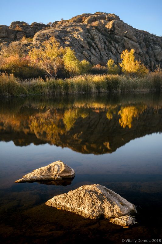 каньон, гранит, осень, отражения, длинная выдержка, камни, река, вода, закат, золотой час Древние камни. Визитная карточка Актовского каньона.photo preview