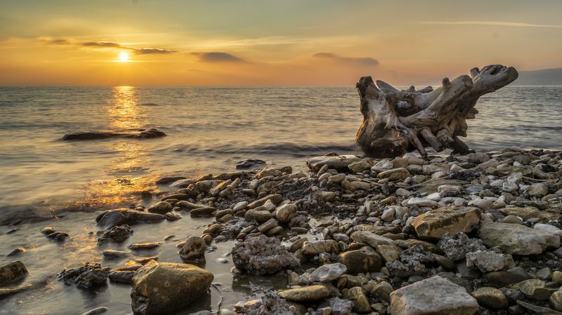 пейзаж, природа, река, волга, рассвет, камни, волны, landscape,nikon, natura, river, volga, stones, waves Безмятежность в первых лучахphoto preview
