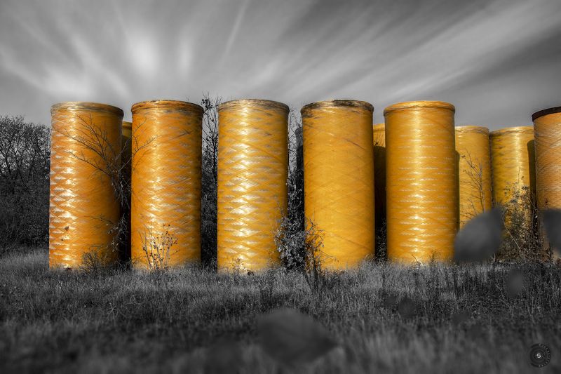 Остатки разлагающегося прошлого...photo preview