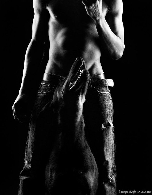 черный с черным на черномphoto preview