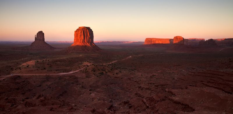 Вечер в Долине Монументовphoto preview