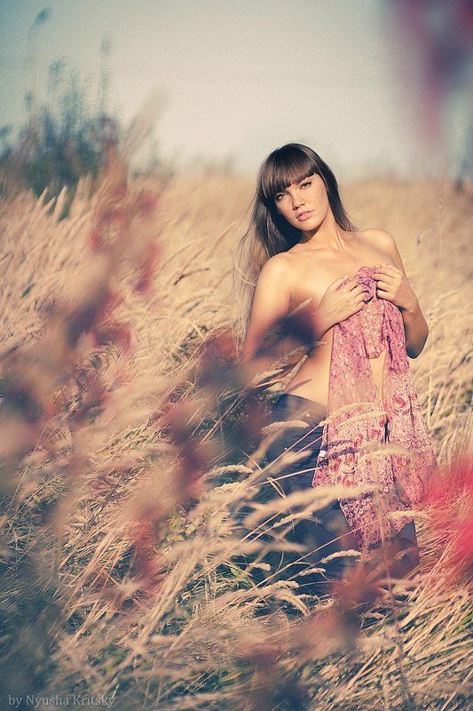 девушка Ленаphoto preview