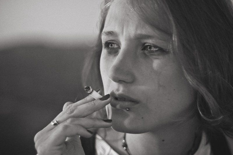 грусть и сигареты..photo preview