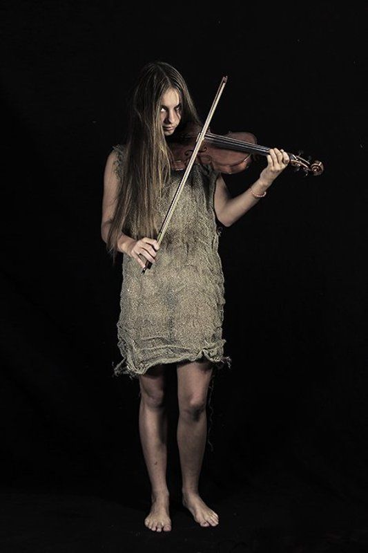 Скрипачкаphoto preview