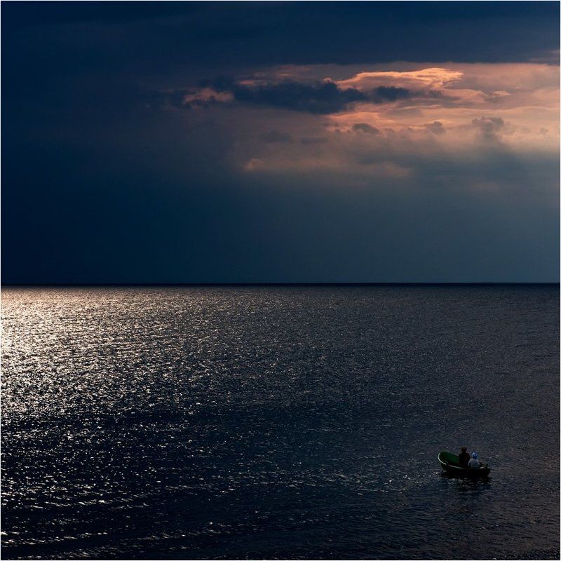 До горизонта ещё далеко?photo preview